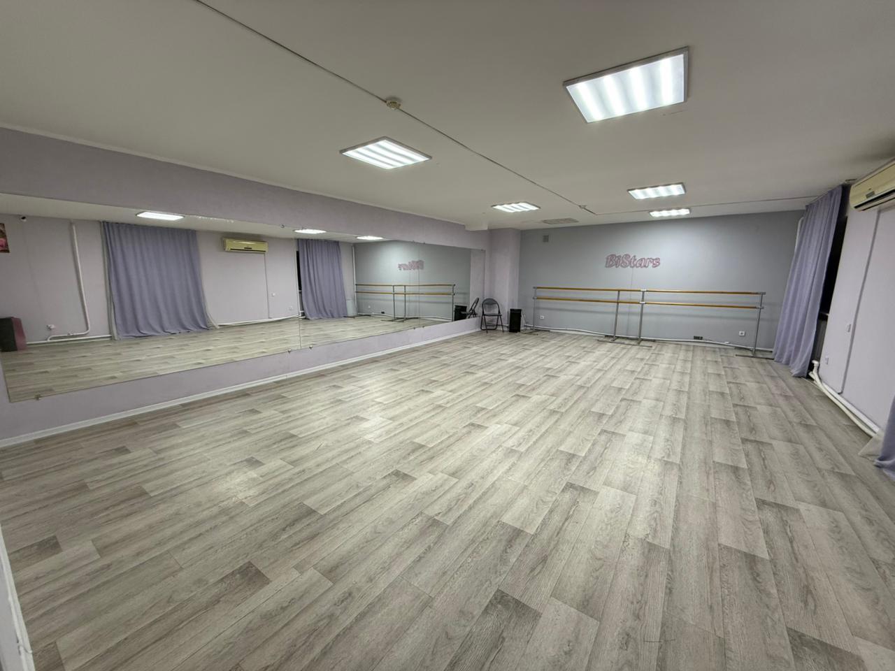 SV Dance-студия танца на Куйши Дина studio image