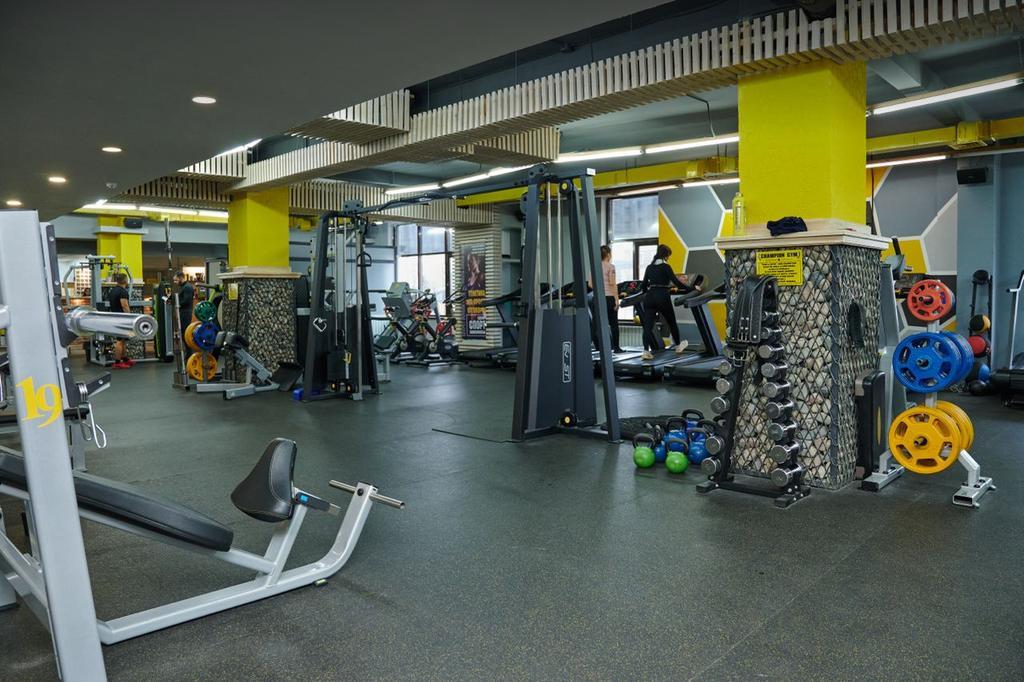 Champion Gym на Мухамедханова — фото 7