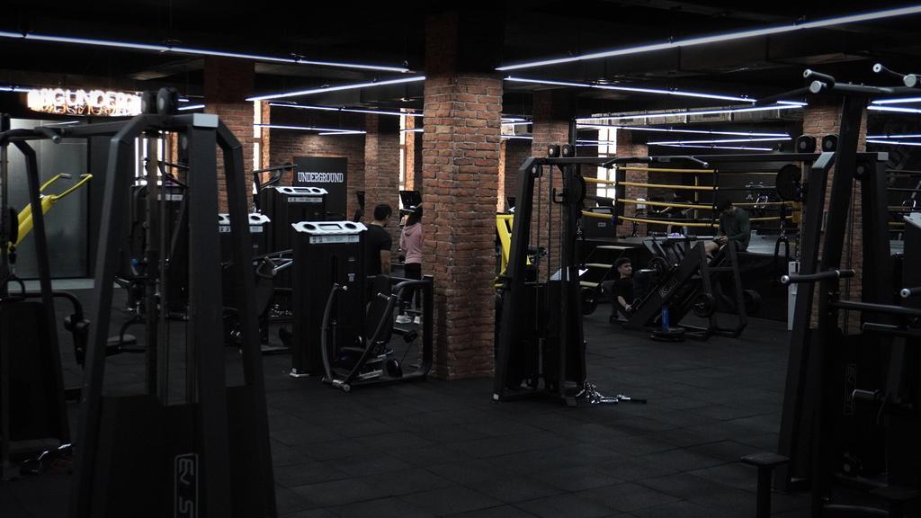 Underground Big на Нажимиденова — фото 15