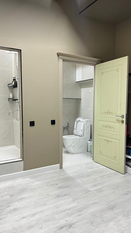 Sisters Stretching — фото 3