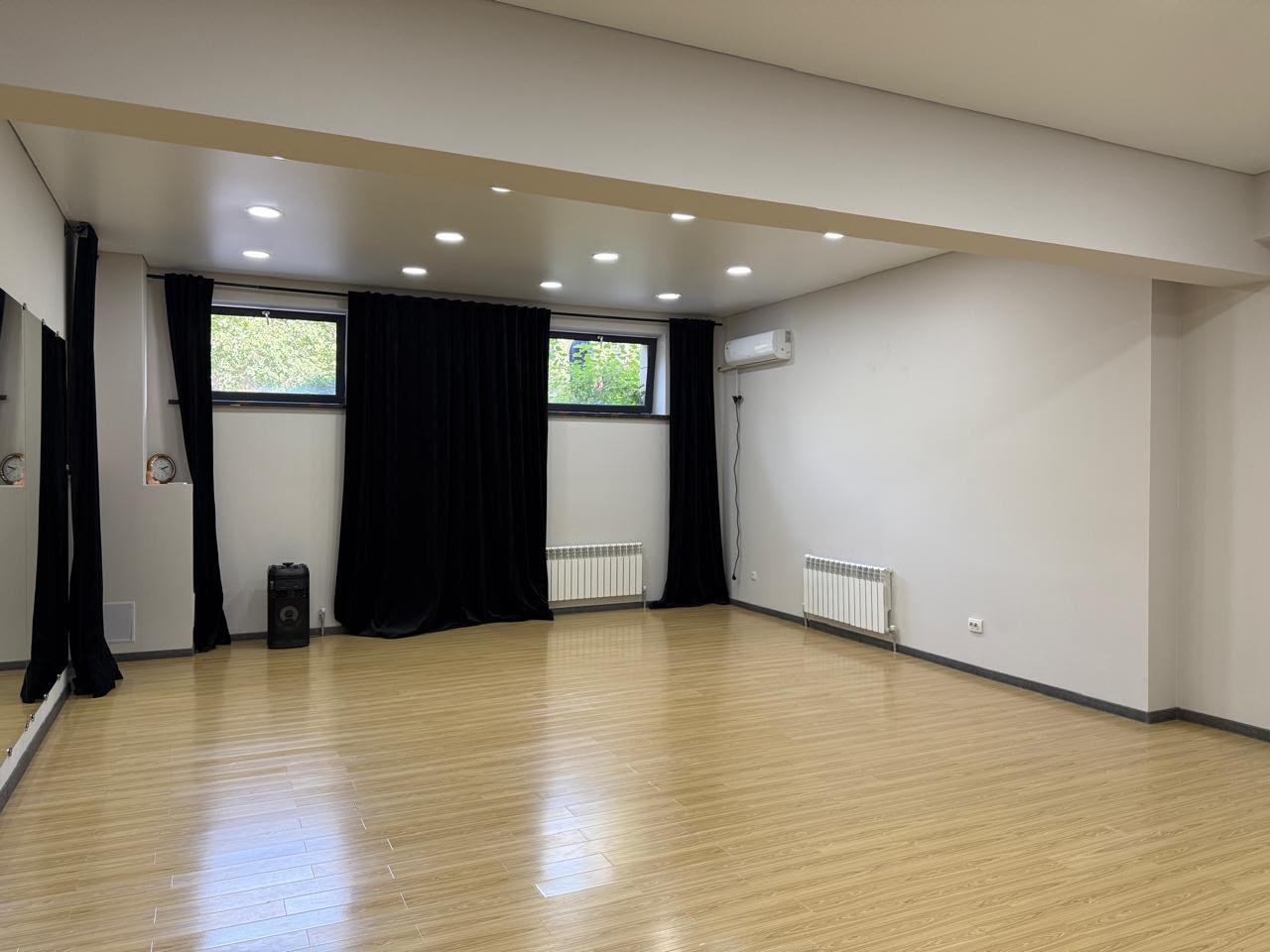 Polet studio image